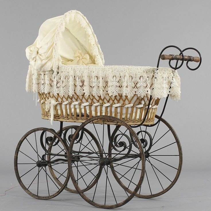 День рождения детской коляски